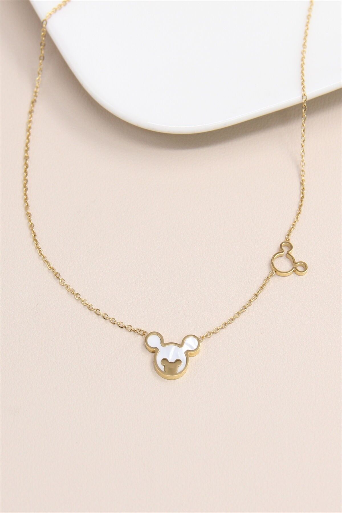 Edelstahlkette mit Mickey-Anhänger, verziert mit Perlmutt