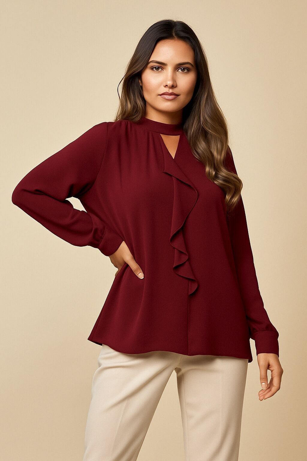 Camicetta oversize con maniche lunghe, volant sul davanti e scollo dettagliato, color bordeaux