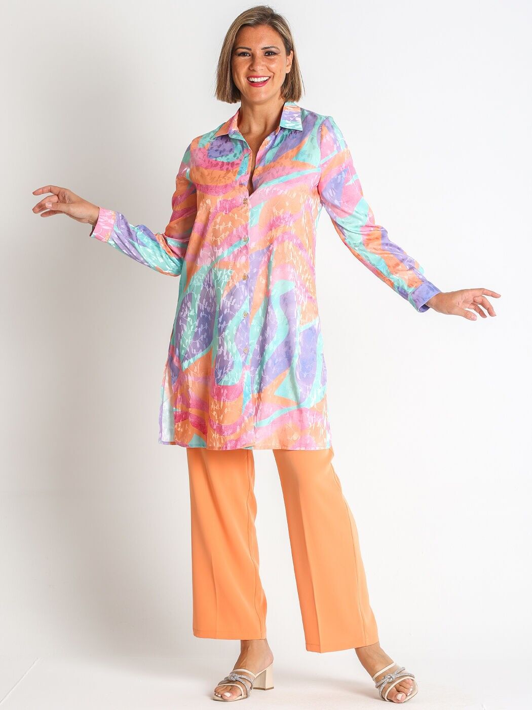 368522L MANTEAU EN SATIN IMPRIMÉ