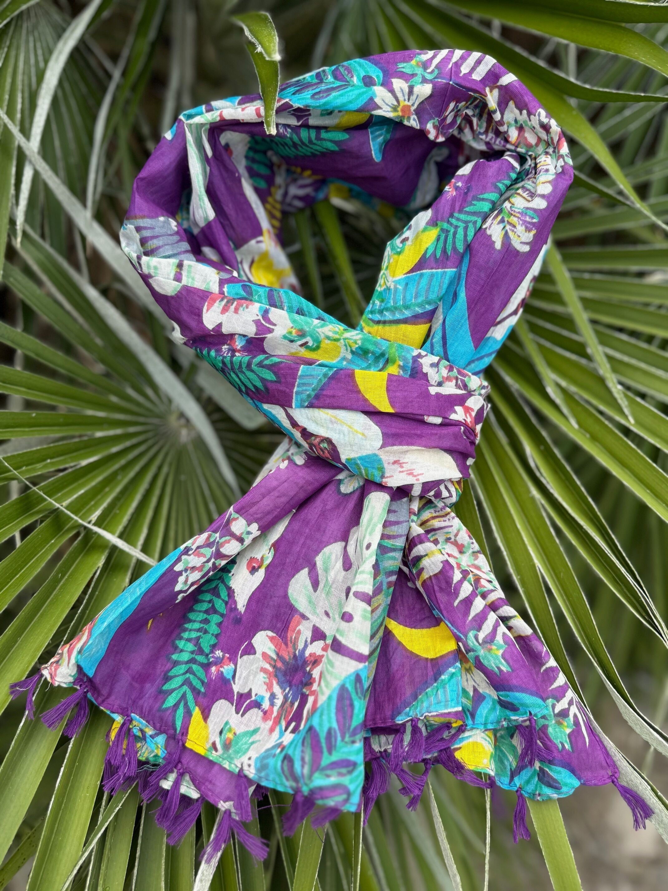 Pañuelo de mujer o pareo de verano