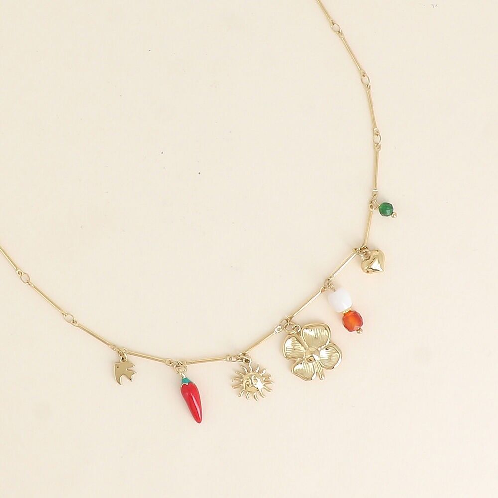 Collar - sol, chile esmaltado, trébol, perlas y corazón