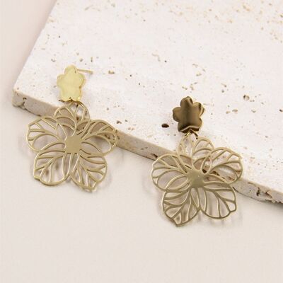 Pendientes de flores de acero inoxidable: feminidad y modernidad