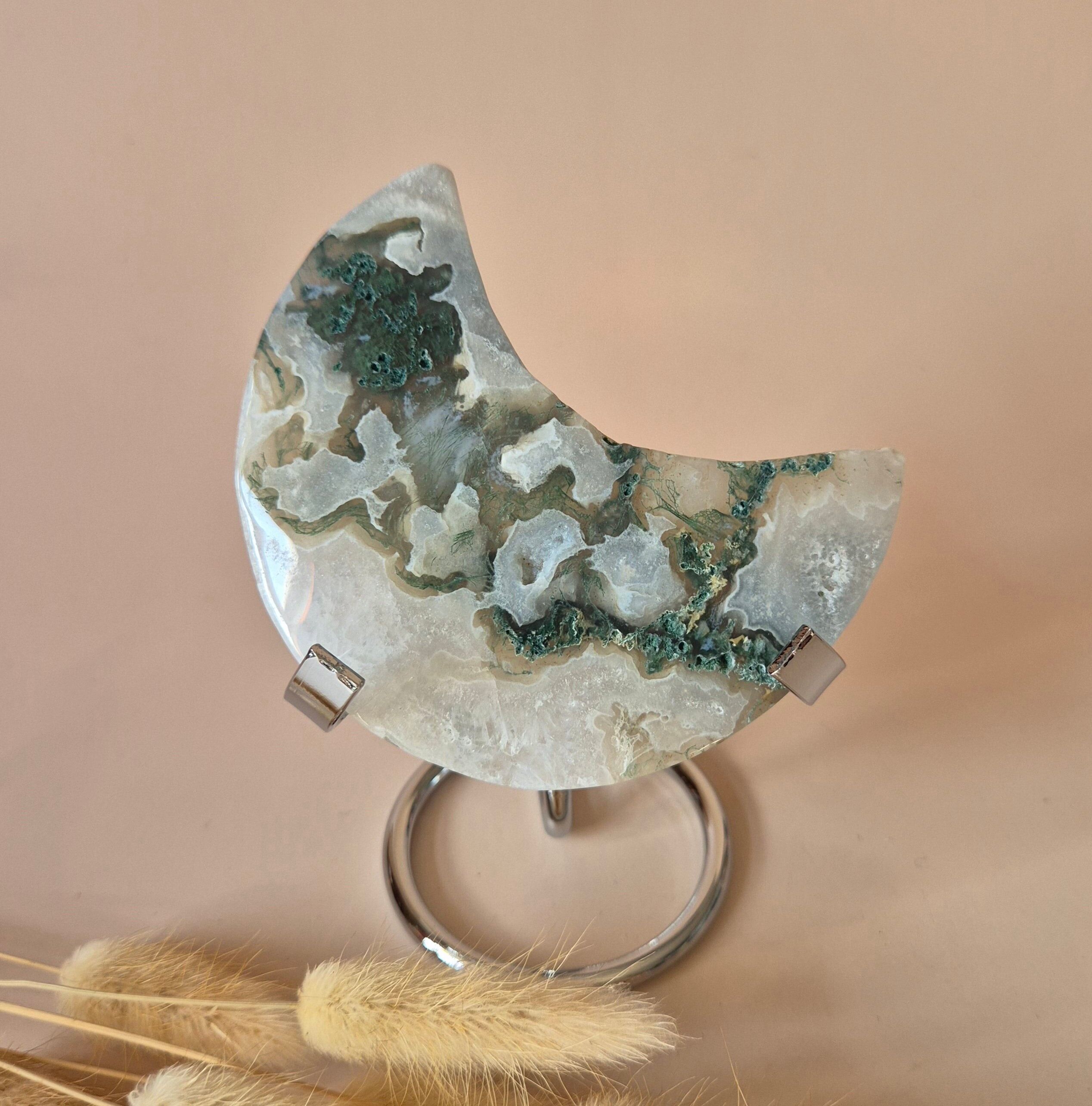 XL Edelstein Moosachat Mond auf Ständer (Druzy & Muster) Nr. 188 – 162 g