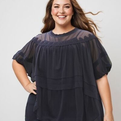 Top + blusa negra con bordado talla grande (C6563)