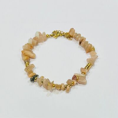 Pulsera de acero con piedras naturales y detalles en oro.