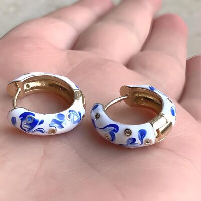 Boucles d'oreilles créoles en porcelaine émaillée