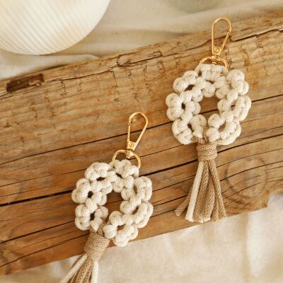 Macrame Keychain – Daisy Crown