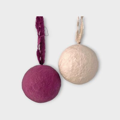 Bolas navideñas grandes – Berenjena y rosa claro
