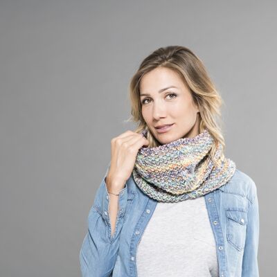 knitted snood in COLORMAX color YELLOW 20