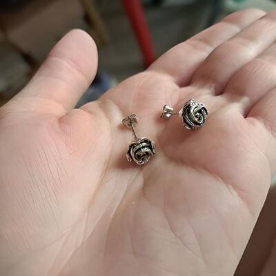 Boucles d'oreilles roses de style vintage