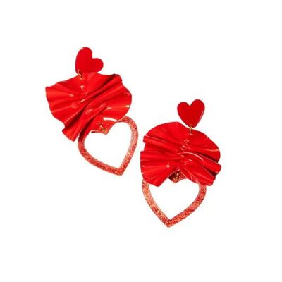 PENDIENTES RESISTENTES CON UN CORAZÓN TIERNO