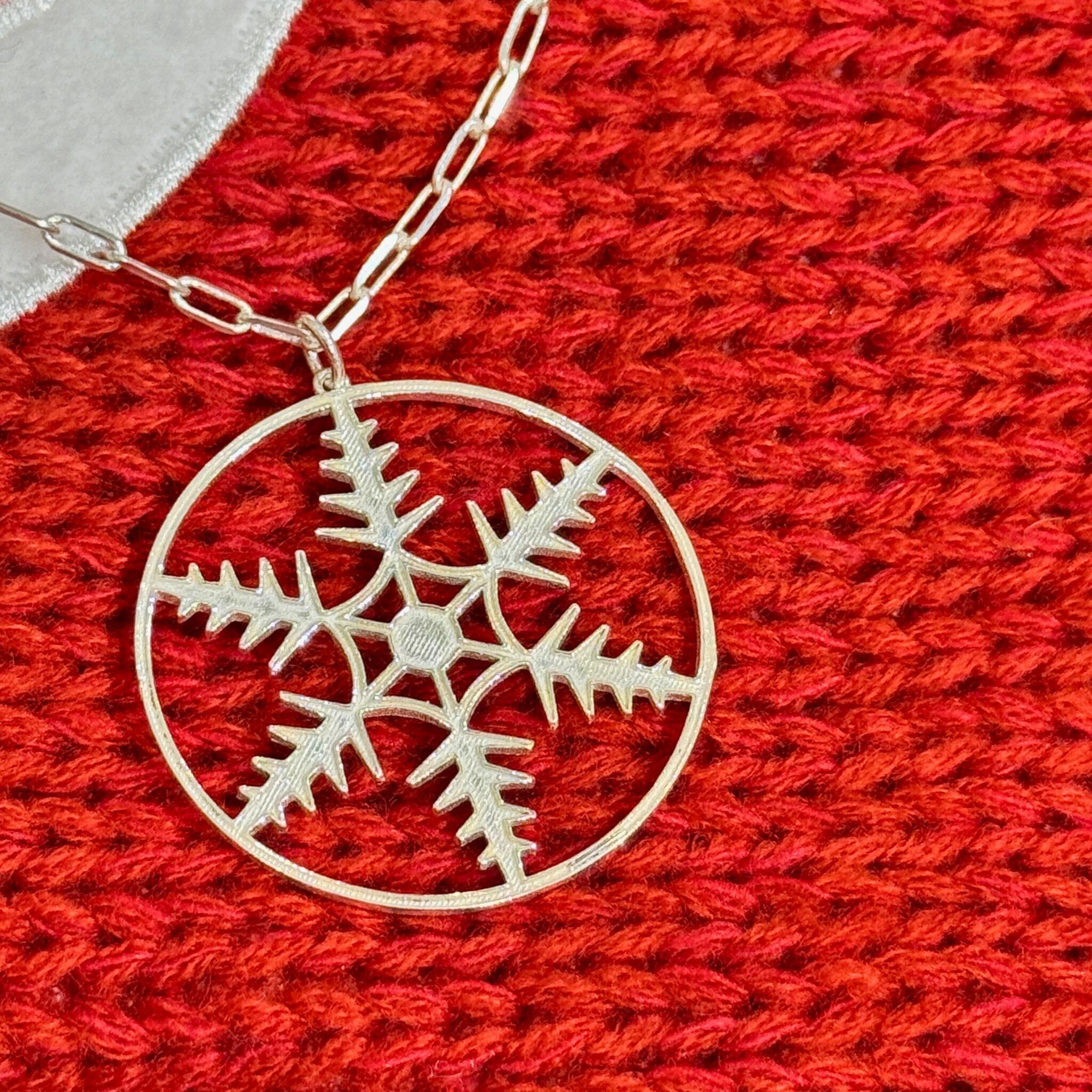 Collana con ciondolo fiocco di neve - Argento