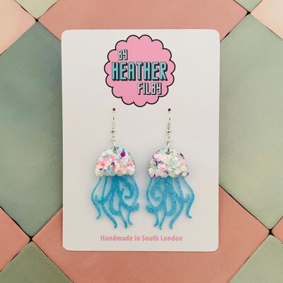 Pendientes de medusas iridiscentes azules y blancas
