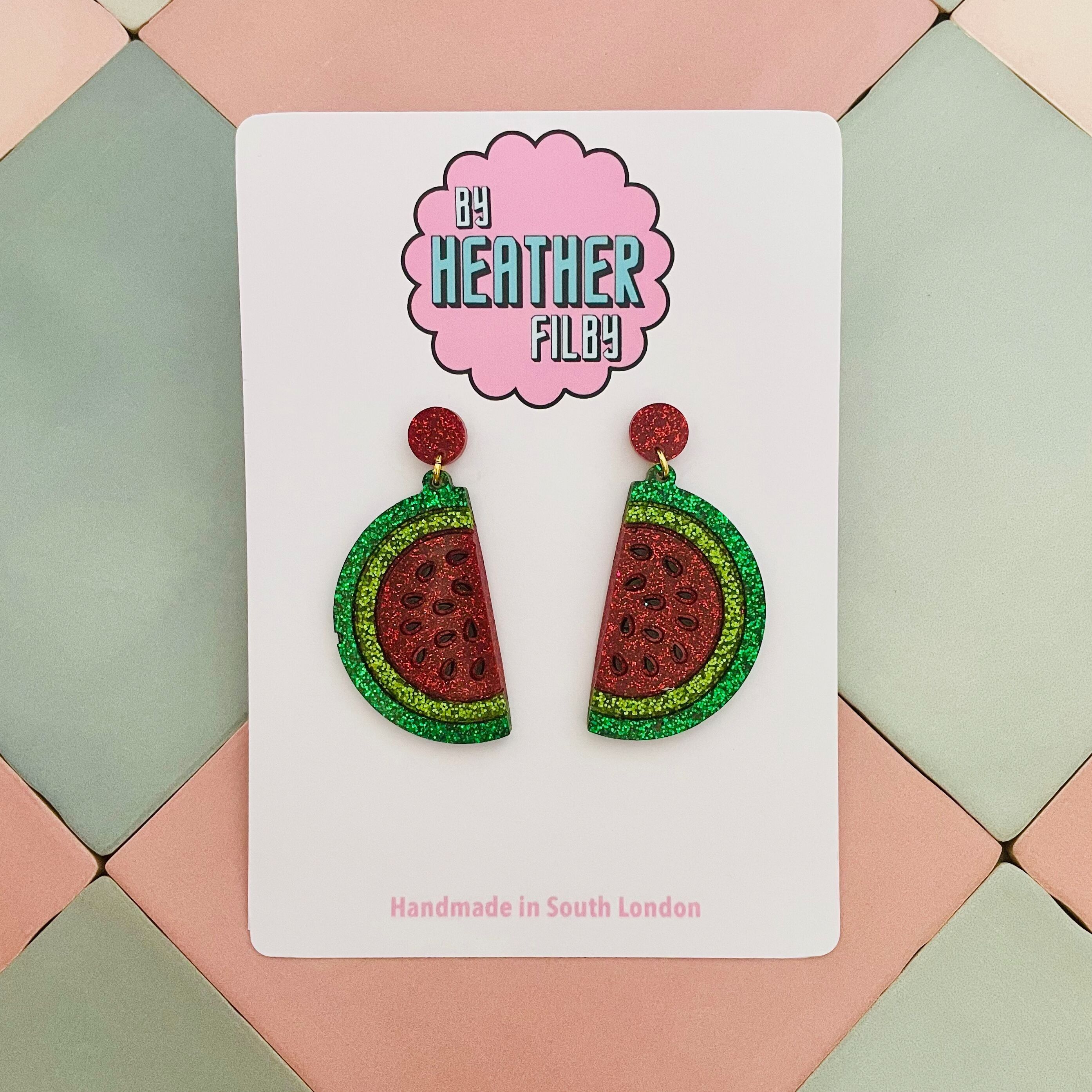 Orecchini in resina glitterata a forma di anguria