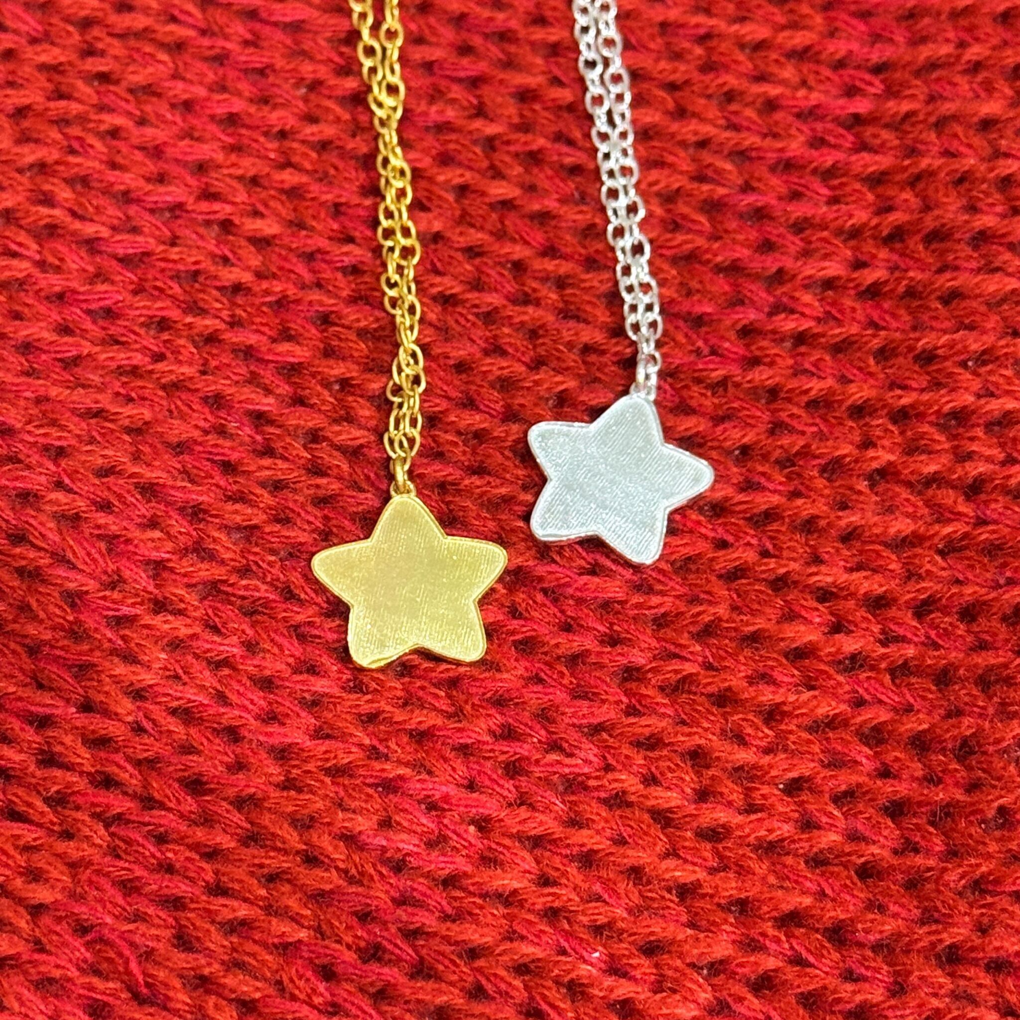 Collana con ciondolo a stella morbida - Argento