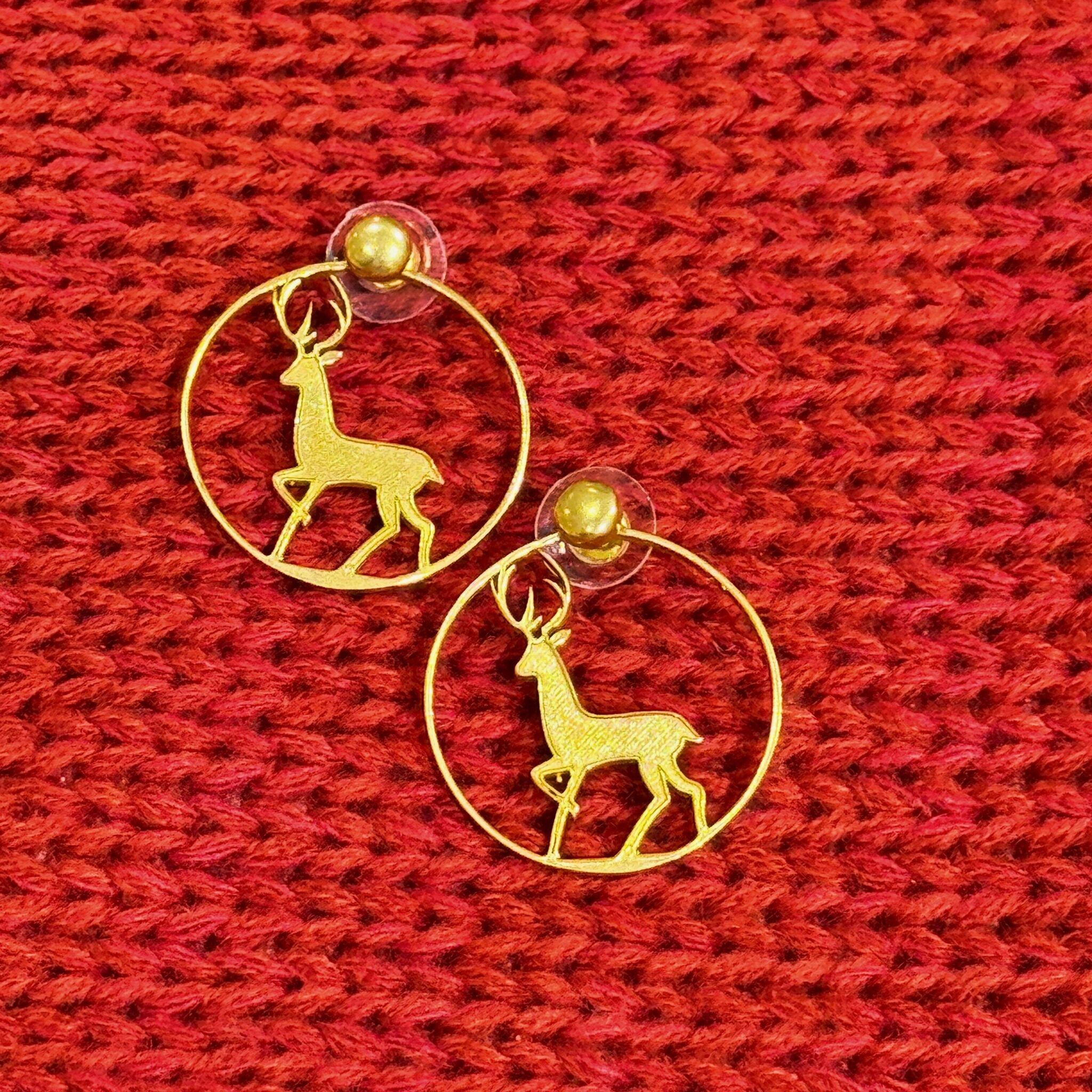 Orecchini a bottone e a cerchio "Wandering Deer" - Oro