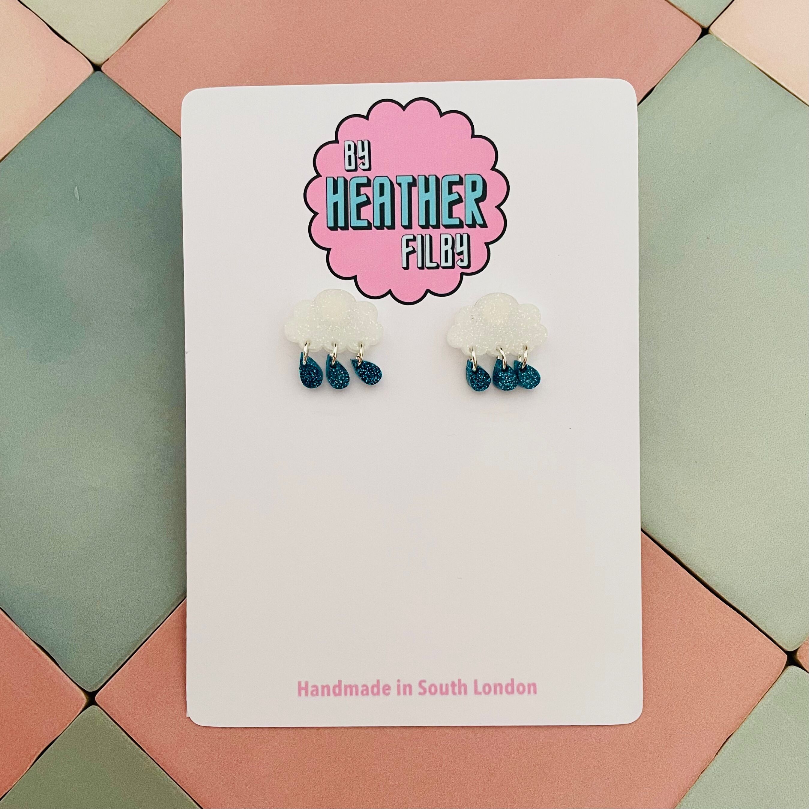 Flauschige Wolken-Glitzer-Harz-Ohrringe