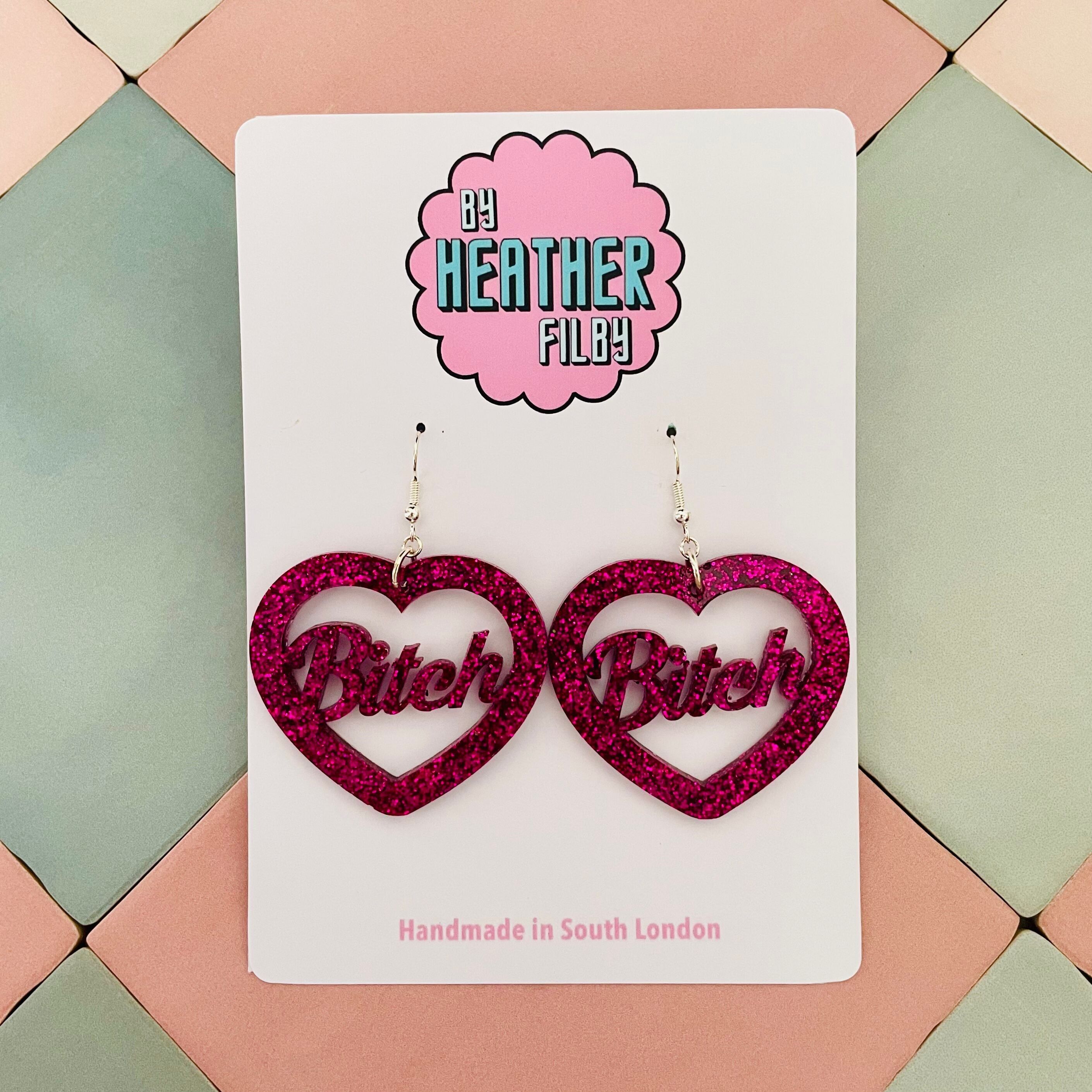 Heiße rosa Glitzer Bitch Ohrringe