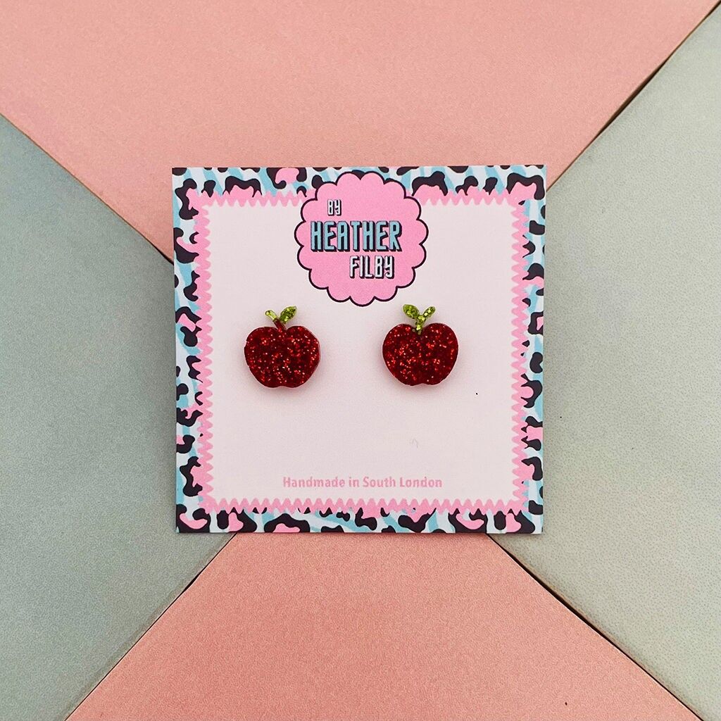 Apfel-Ohrstecker mit Glitzerharz