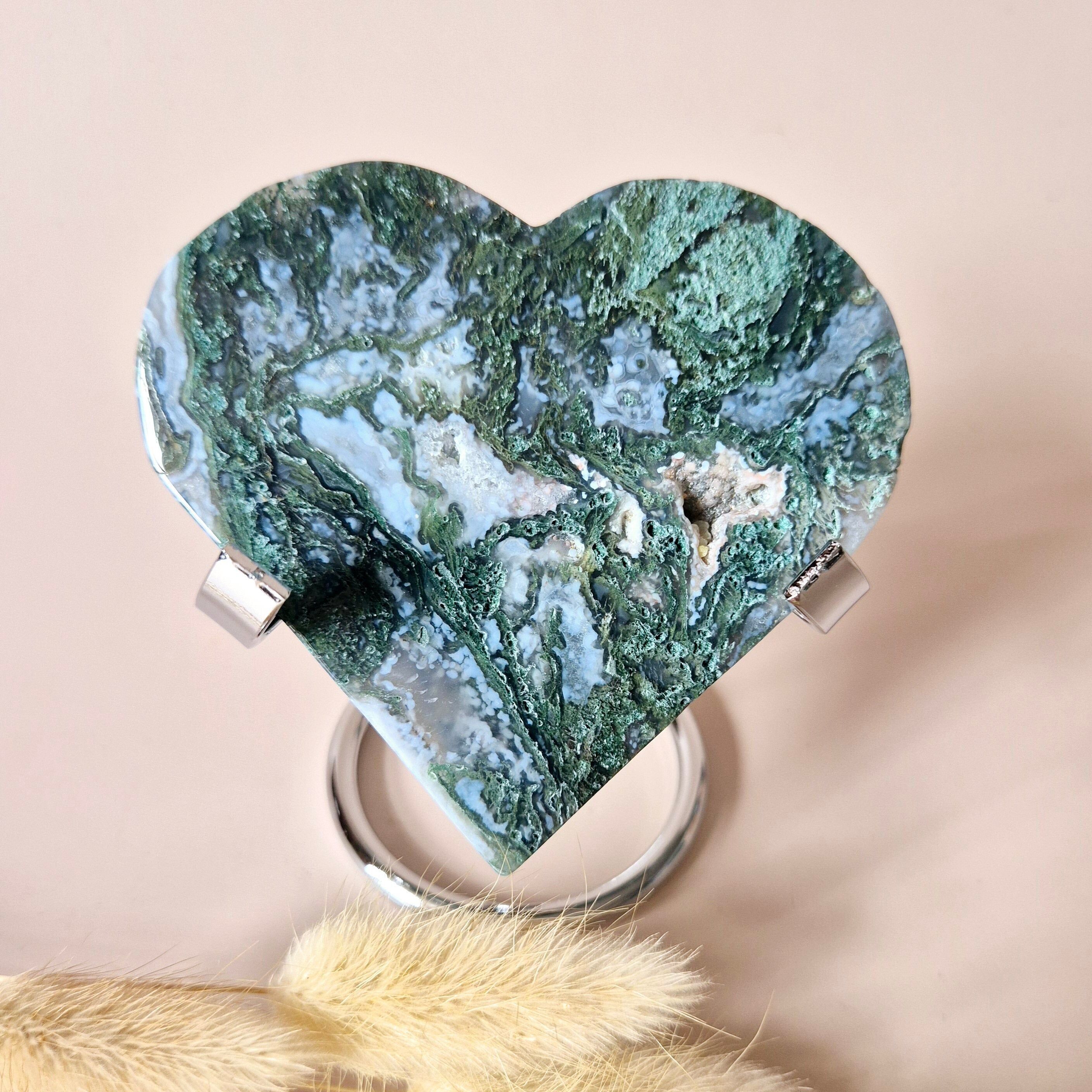 Cœur en agate mousse druzy sur support métallique – n° 113, 160 grammes