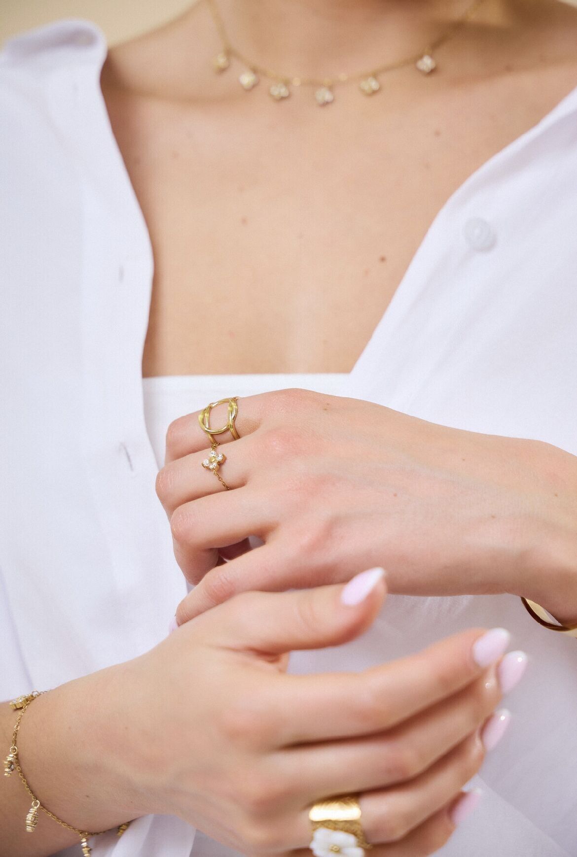 Bague Fleur Coulissante Ajustable Ornée de Strass en Acier Inoxydable