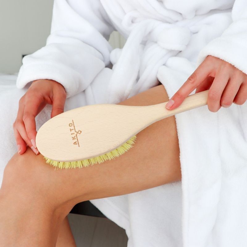 Akito Long Brush for Bath and Body Massage