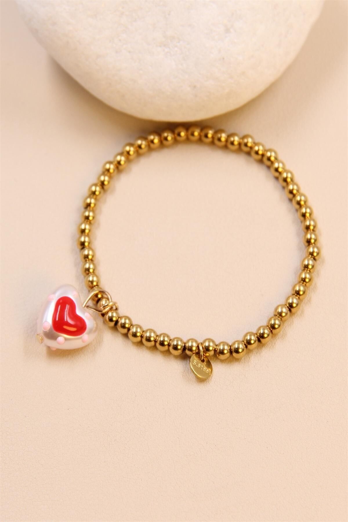 Bracelet élastique coeur en acier inoxydable : le bijou emblématique de l'amour