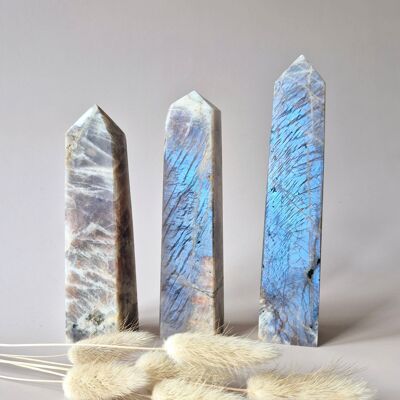 Gemstone Large Flashy Moonstone Tower – 13-15 cm Obelisk