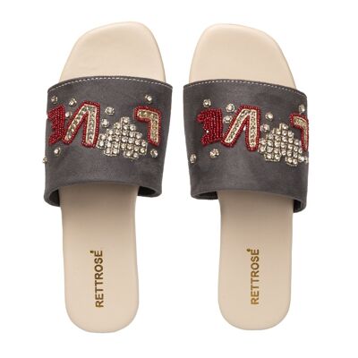 Claquettes en cuir de luxe Harmony Grey Luxury Plush DiamRETTROSE Harmony pour femmes – Chaussons faits main ornés de diamants marron et beiges – Chaussures à enfiler ornées de peluche Claquettes faites main ornées de diamants