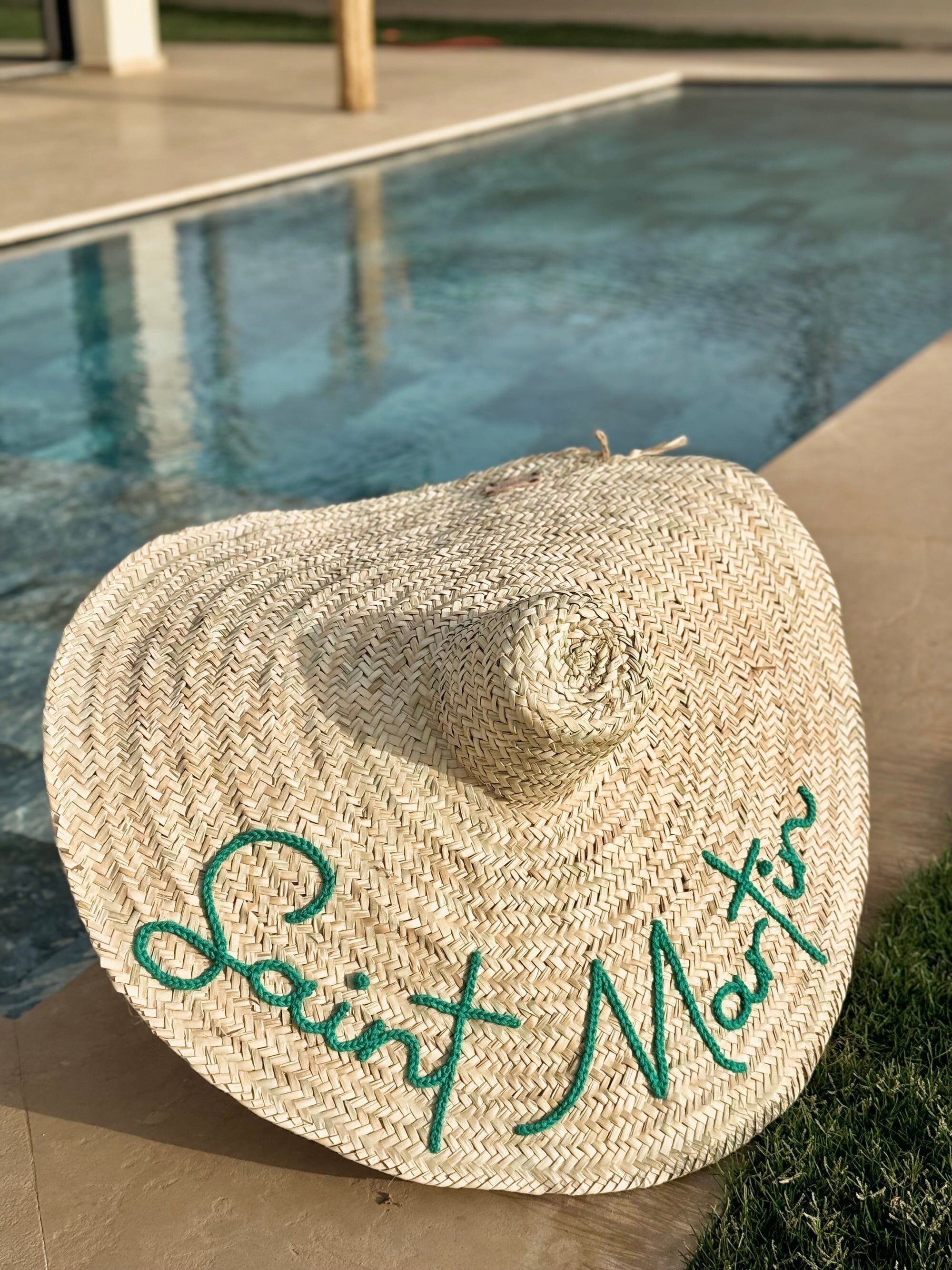 XXL Personalisierbarer marokkanischer Strohhut – Bestickte böhmische Wanddekoration