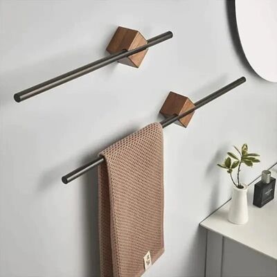 Elegante portasciugamani regolabile in acciaio inossidabile con finitura in legno naturale