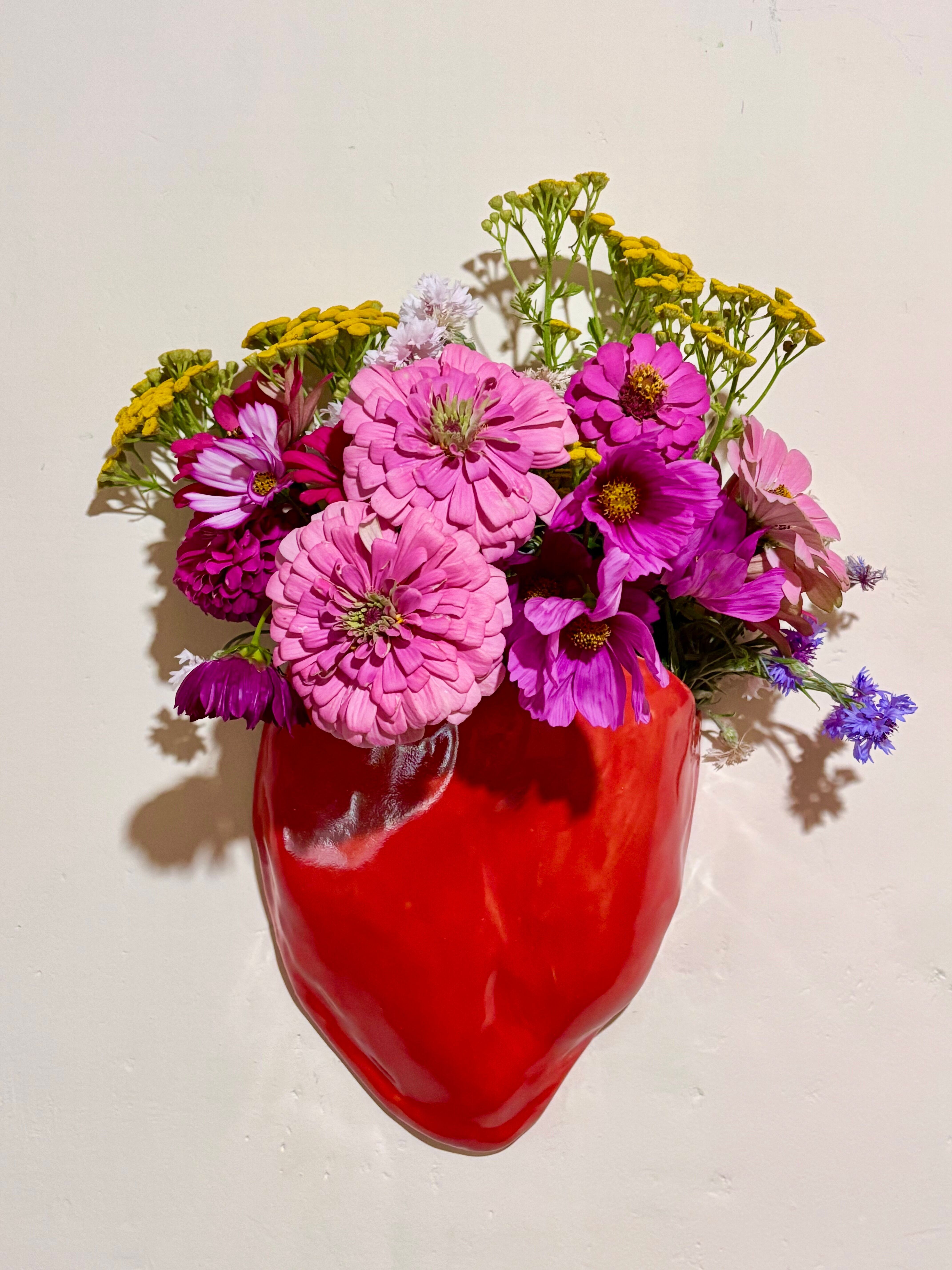 Vase mural en forme de cœur - Fait main en grès