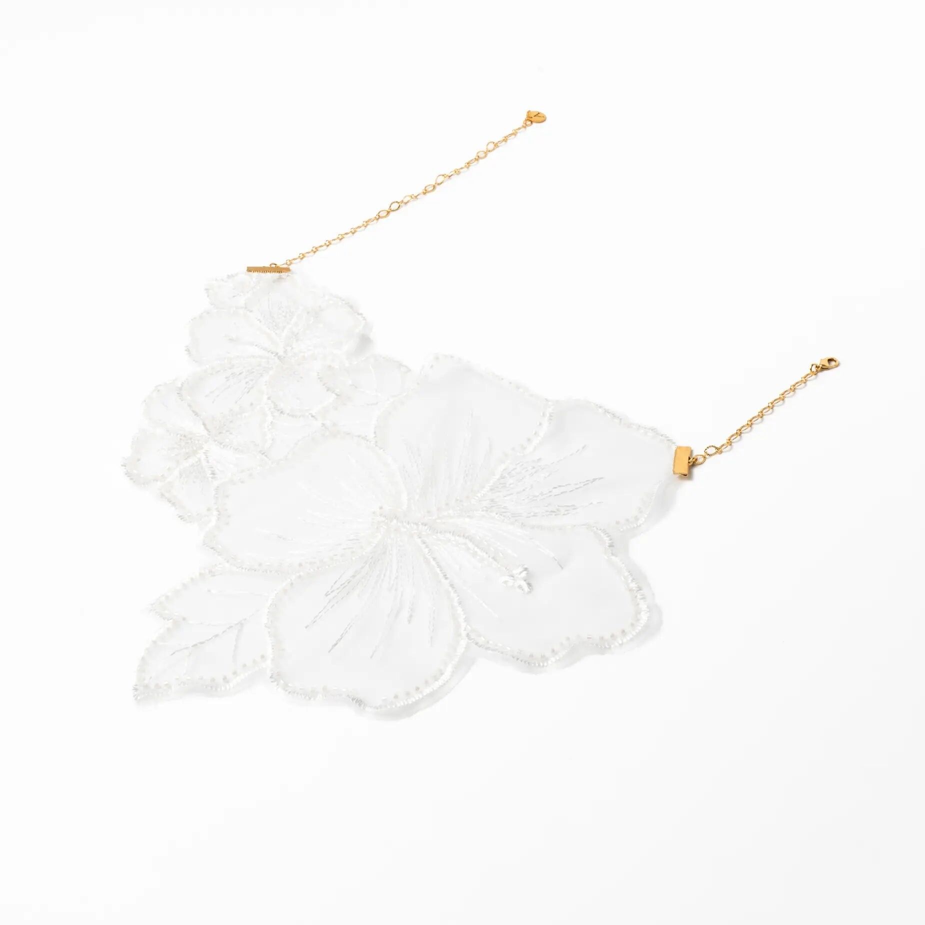 Collana ricamata Kristaly White