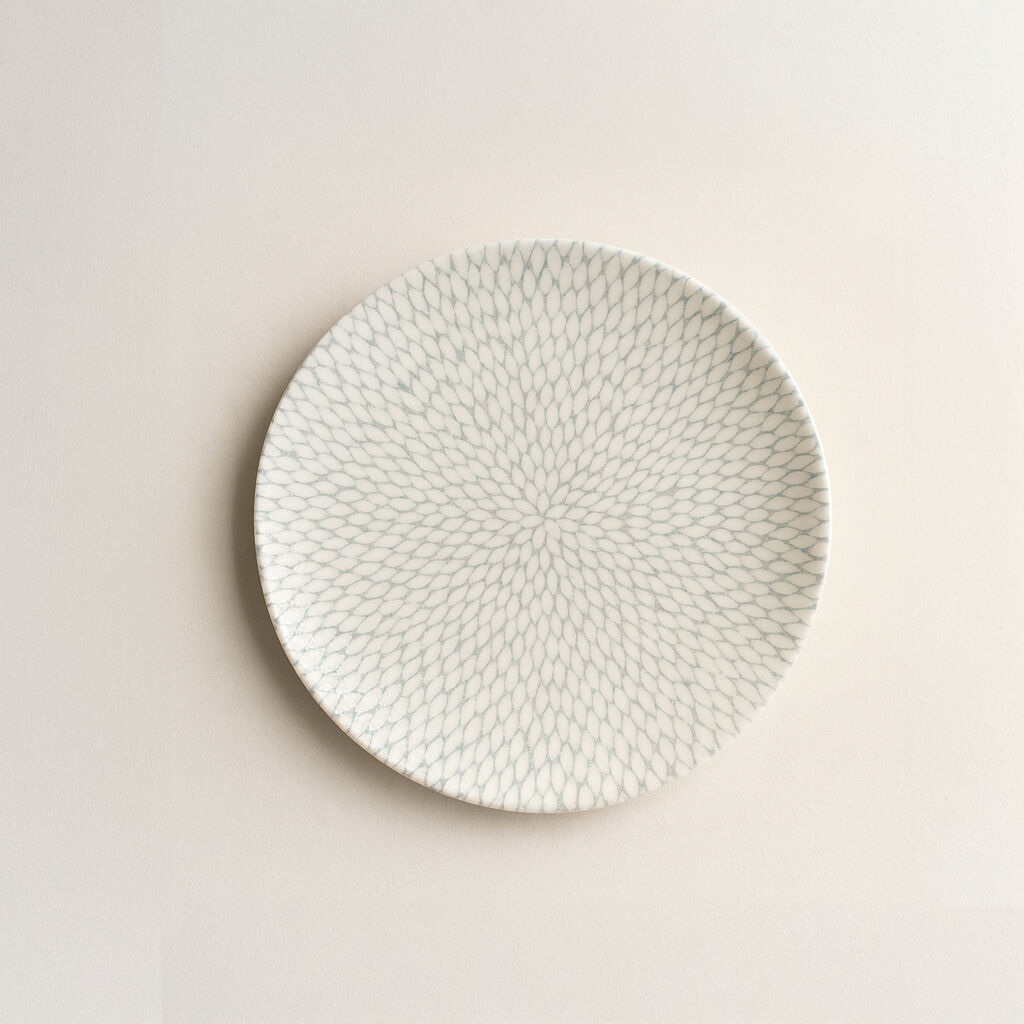 Jasmine dessert plate, 20cm, in white porcelain.