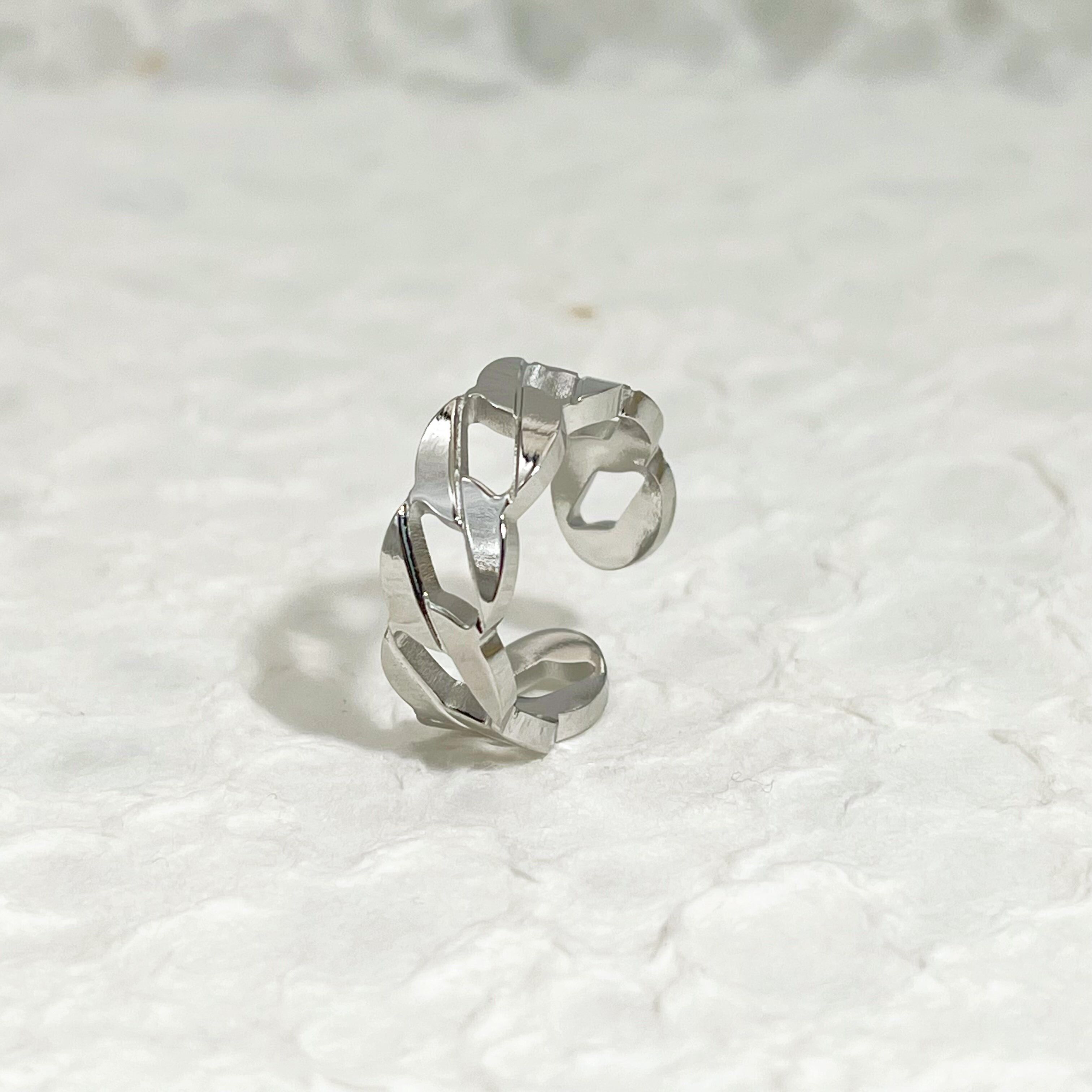 Anello in argento a maglia piatta