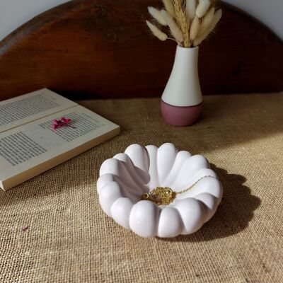 Vide poche décoratif en forme de fleur en céramique, déco élégante et minimaliste couleurs pastels
