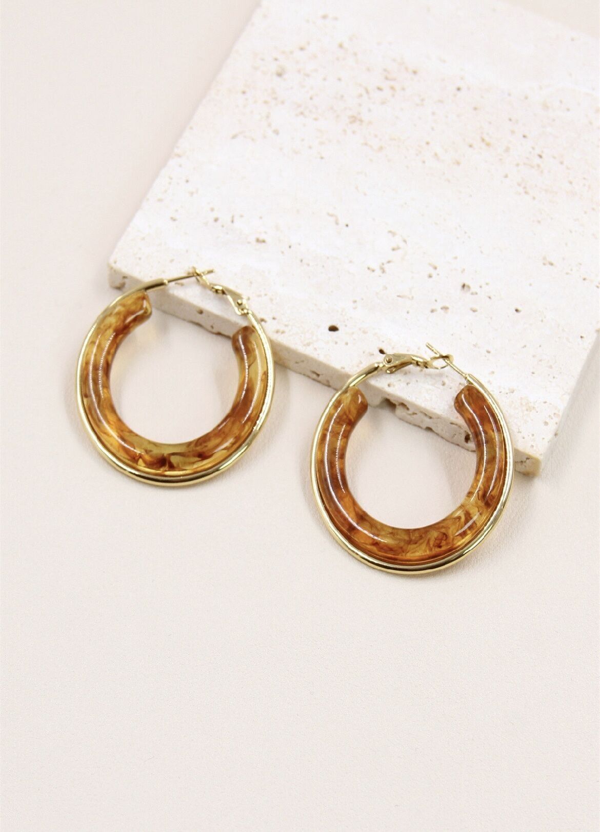 Leoparden-Creolen: Eine Fusion aus Stil und Haltbarkeit