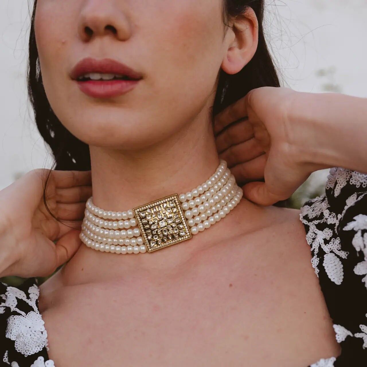 Vintage Liora Pearl Choker