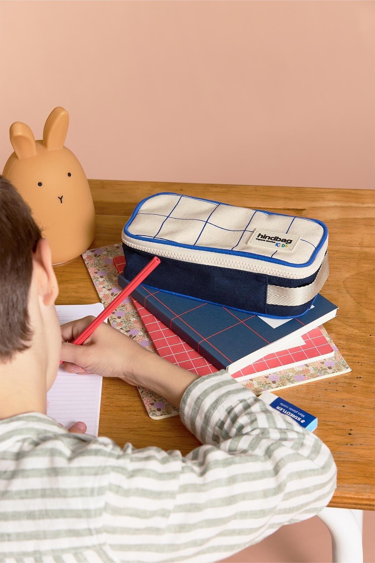 Dreifarbiges kariertes Federmäppchen Max