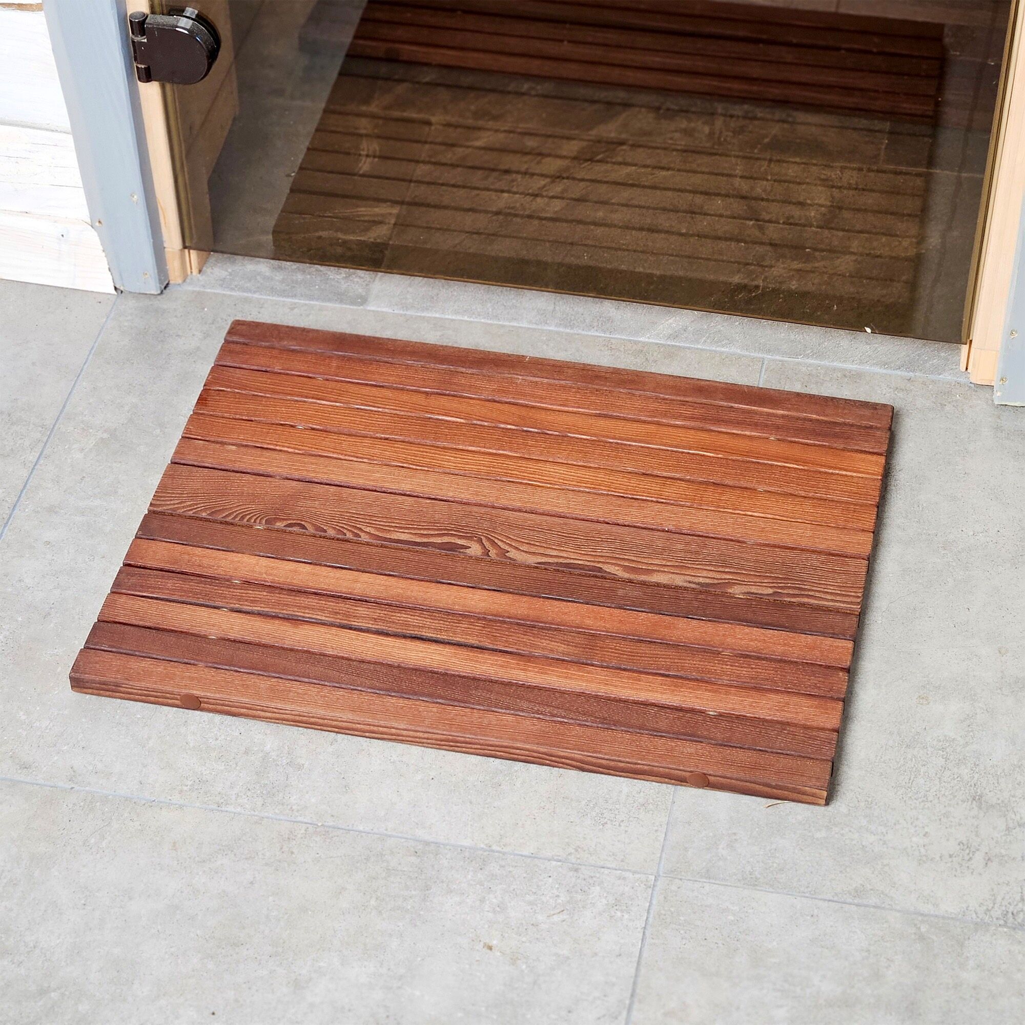 Wooden Shower Mat for Indoor and Outdoor Use, Durable Bath Mat for Bathroom, Sauna, Spa, and Poolside Areas