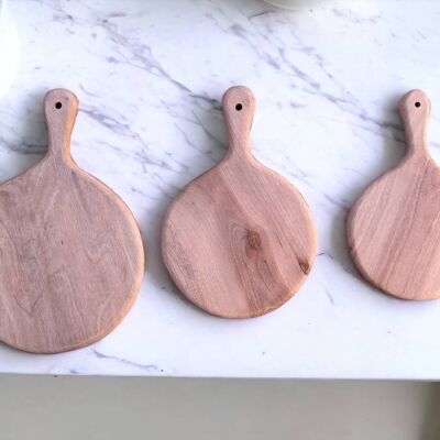 Planche à découper ronde en noyer marocain | Planche à pizza artisanale de style pagaie