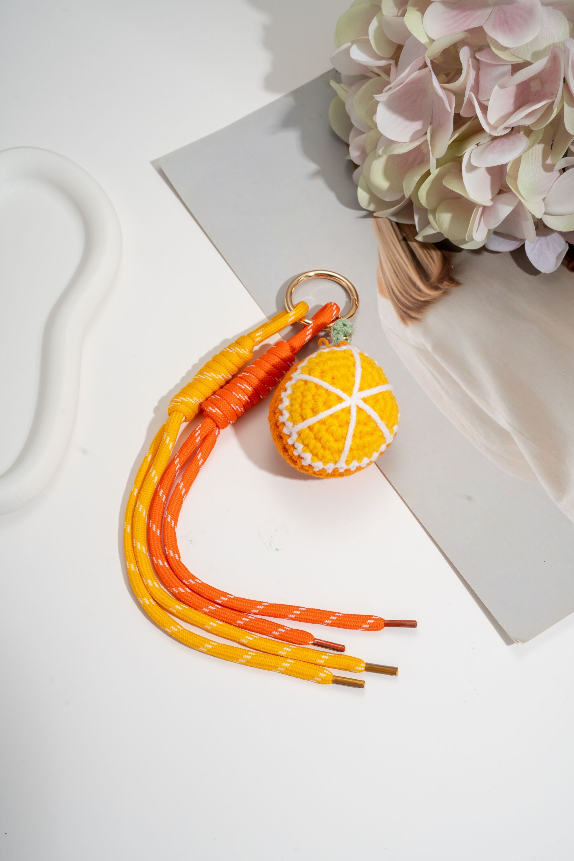 Oranger Glücksbringer Schlüsselanhänger oder Taschenschmuck Fruchtig Niedlich Fantasy Sunny