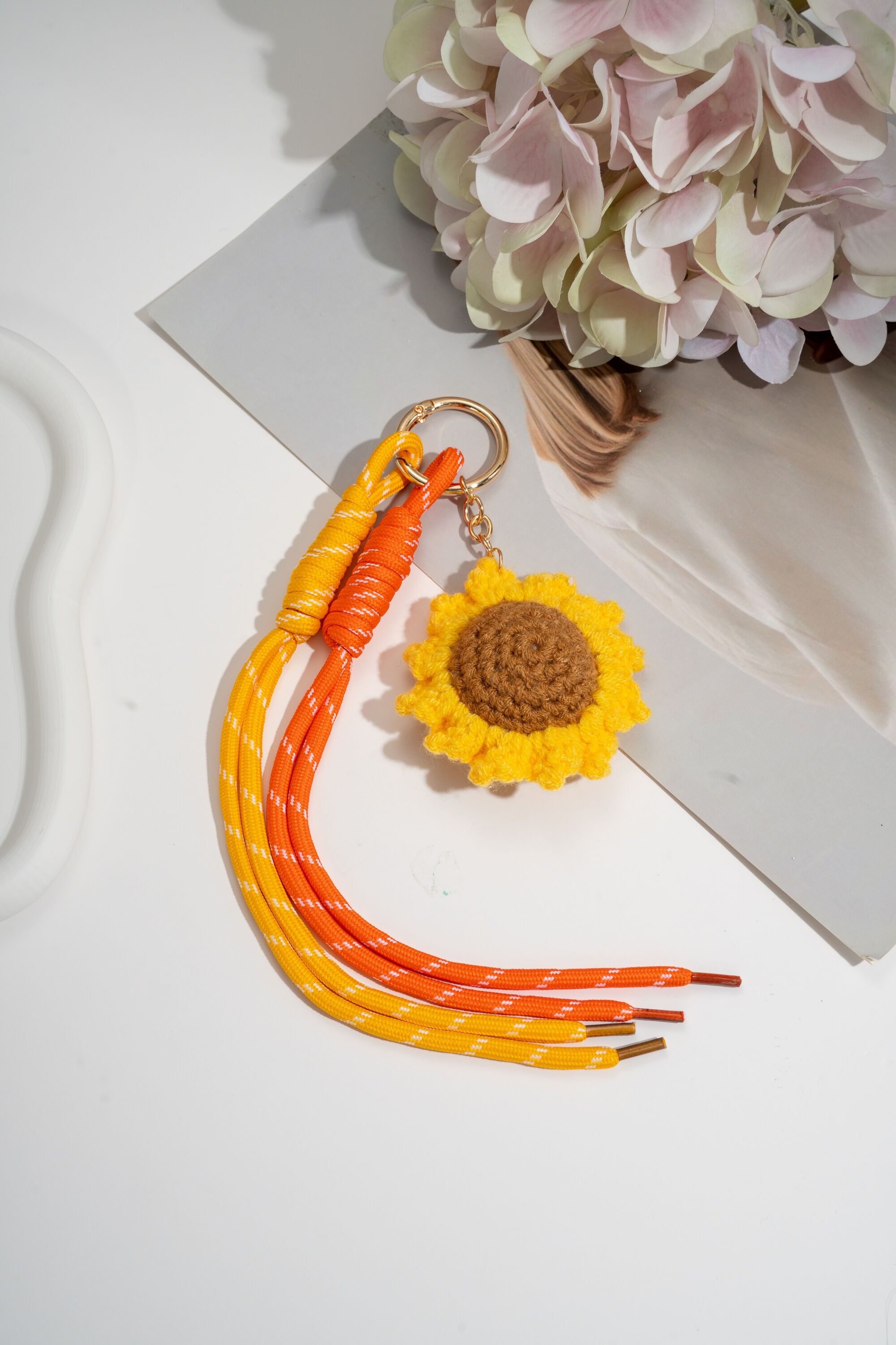 Leuchtender Sonnenblumen-Anhänger-Schlüsselanhänger – Blumen- und sonniger Taschenschmuck