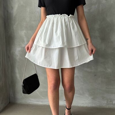 Robe noire et blanche