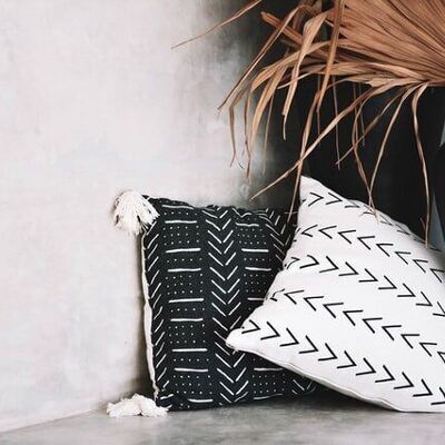 Handmade Black and White Arrow Cushions – Set of 2 – 50 x 50 cm – Moroccan Artisan Home Decor
