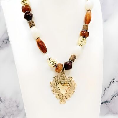 Collier bohème vintage avec sacré cœur et perles naturelles