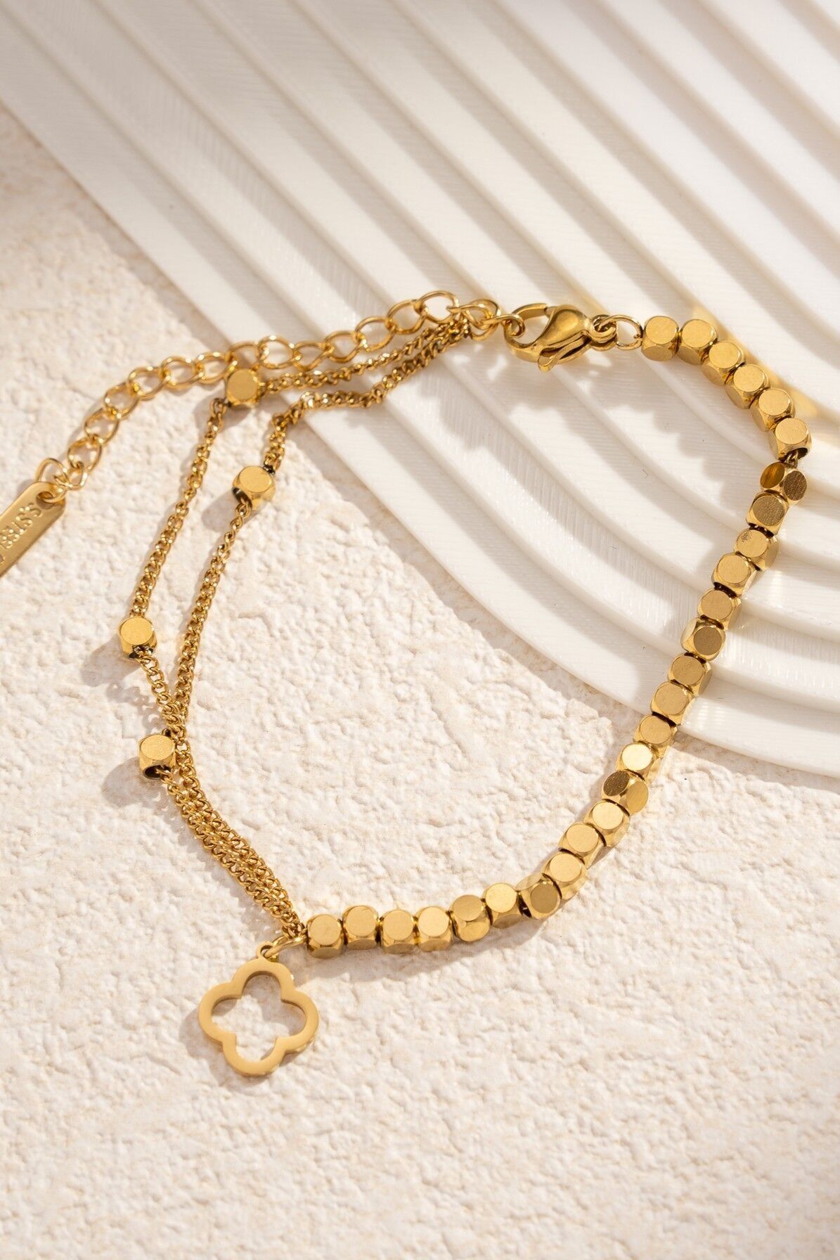 Schickes, dünnes, elegantes, trendiges Kleeblatt-Armband aus Edelstahl