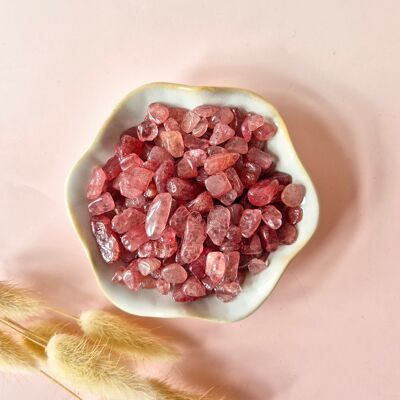 Pietre levigate di quarzo fragola da 5-9 mm (per 100 grammi)
