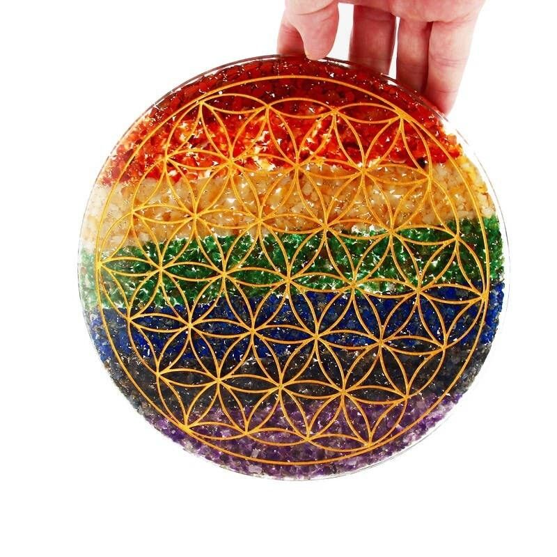 Vassoio in orgonite con 7 chakra e fiore della vita inciso