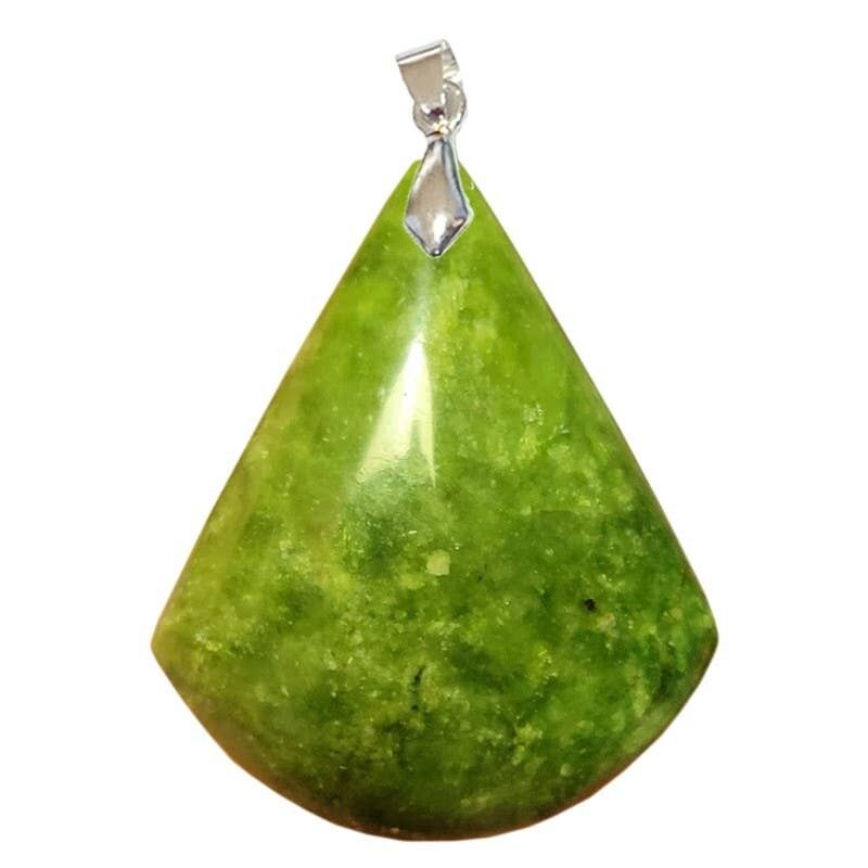 Ciondoli triangolari in crisoprasio